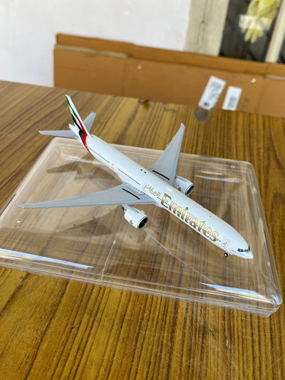 Emirates Boeing 777-300ER A6-ENV 1/400 Diecast Scale Model GeminiJets